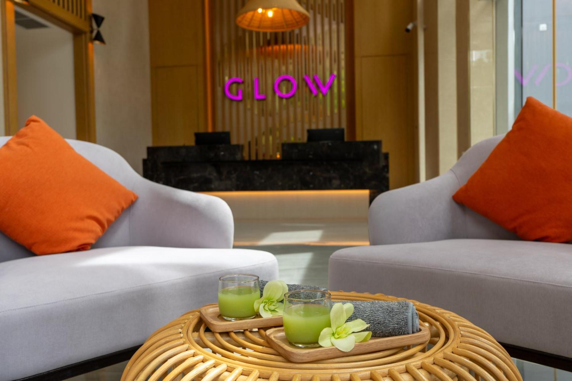 Glow Bangkok Riverside Exteriör bild